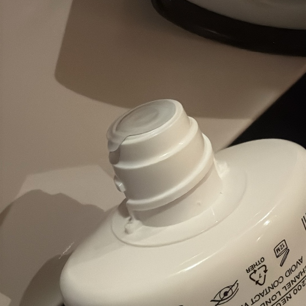 CHANEL La Mousse Cleansing Foam – Brand New | 100% Authentic - Picture 10 of 12